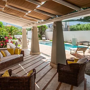 https://villa-mancuso-de-gaetani.sicilyhotelsitaly.net