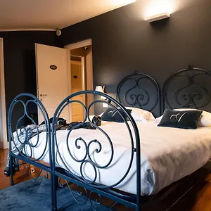lamericano-luxury-rooms.hotelitalianriviera.com/