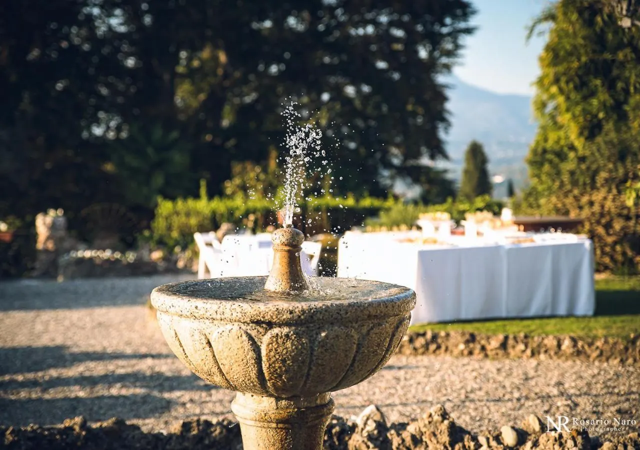 Villa Ghiringhelli Azzate Bed & Breakfast