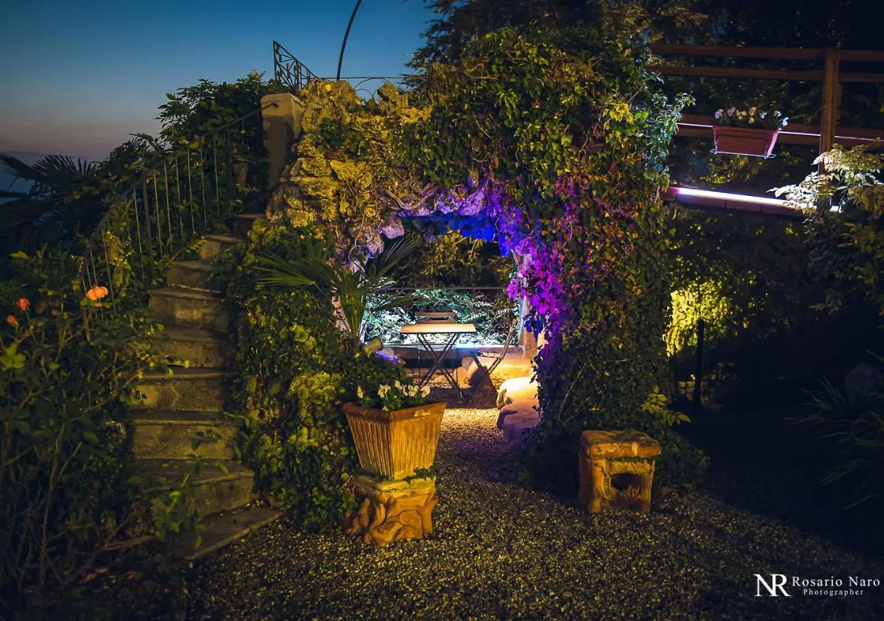 Bed & Breakfast Villa Ghiringhelli Azzate Italy